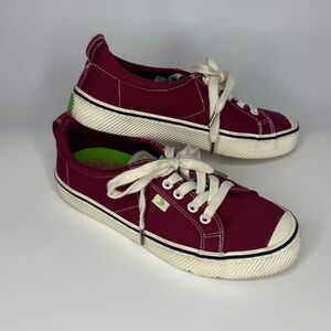 Cariuma OCA Low Top Sneakers Womens 7 Red Canvas Shoes Burgundy Casual Lace Up